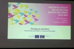 79148848_572764503562586_3904531717704122368_n